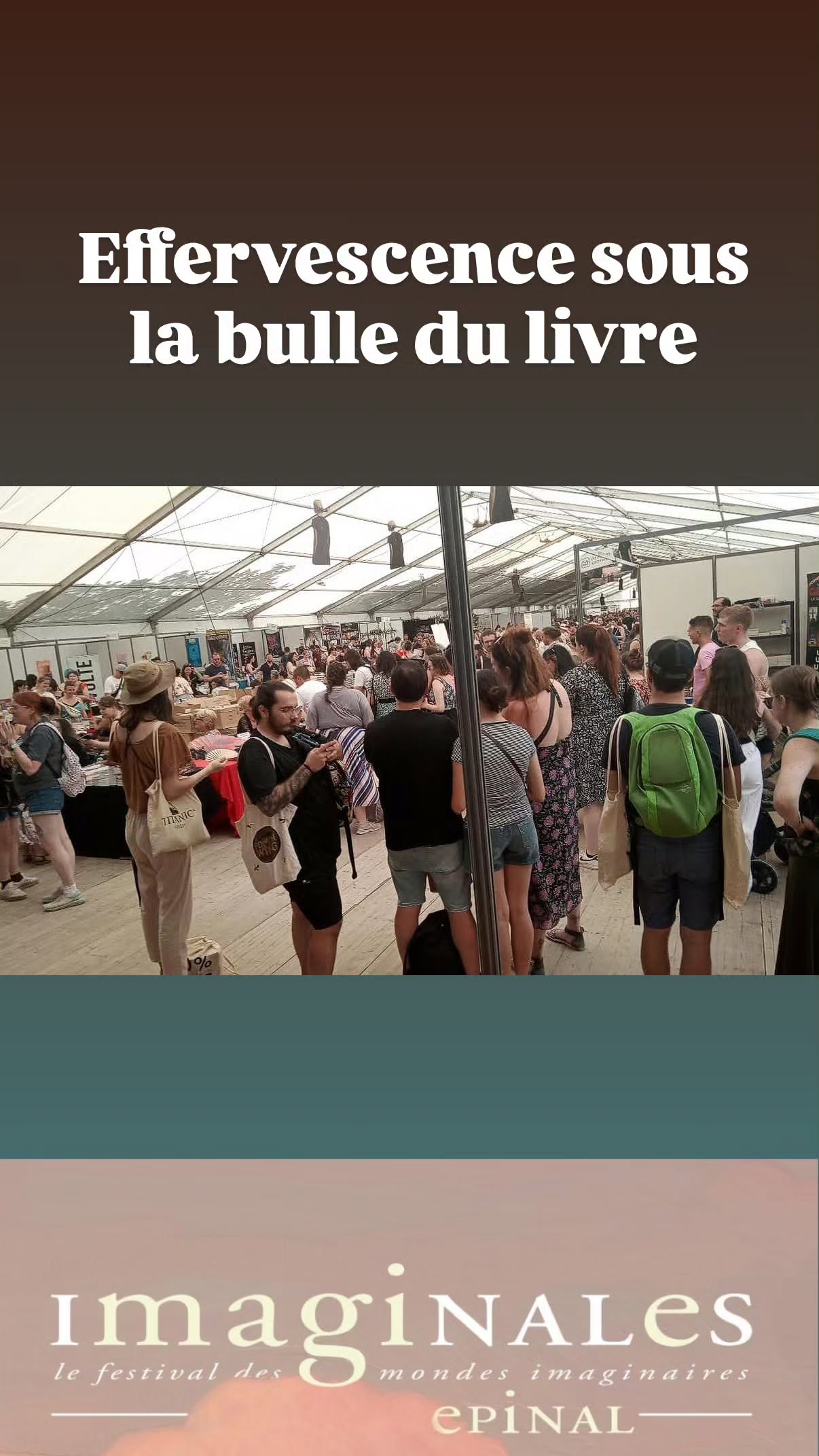Photographie de la bulle du livre remplie de public